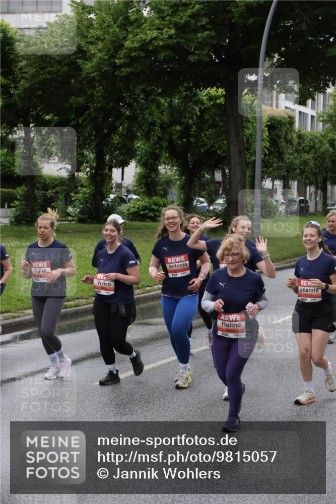 14.06.2026 - REWE Women's Run Jannik Wohlers http://msf.ph/oto/9815057 14.06.2026 10:42:49 Laufen 51, 57, 5862, 5175, 57 meine-sportfotos.de