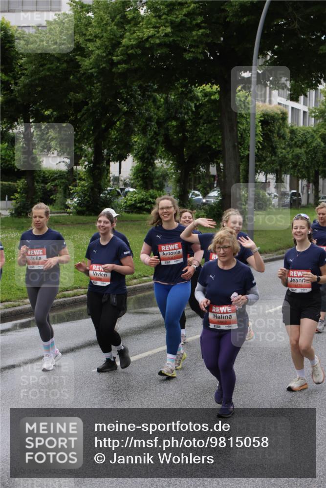 14.06.2026 - REWE Women's Run Jannik Wohlers http://msf.ph/oto/9815058 14.06.2026 10:42:49 Laufen 7, 5862, 5175, 57 meine-sportfotos.de