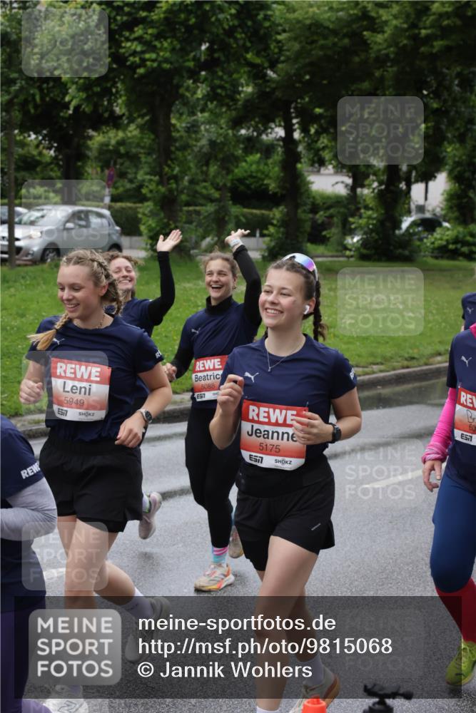 14.06.2026 - REWE Women's Run Jannik Wohlers http://msf.ph/oto/9815068 14.06.2026 10:42:52 Laufen 5949, 5088, 7, 5175, 7 meine-sportfotos.de
