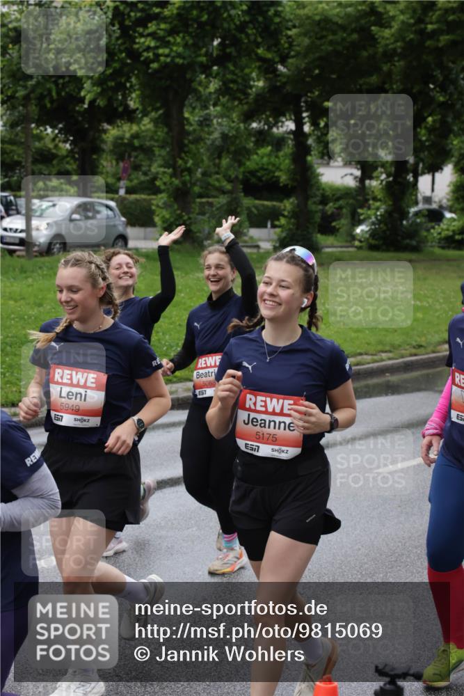 14.06.2026 - REWE Women's Run Jannik Wohlers http://msf.ph/oto/9815069 14.06.2026 10:42:52 Laufen 517, 5949, 5088, 7, 5175 meine-sportfotos.de