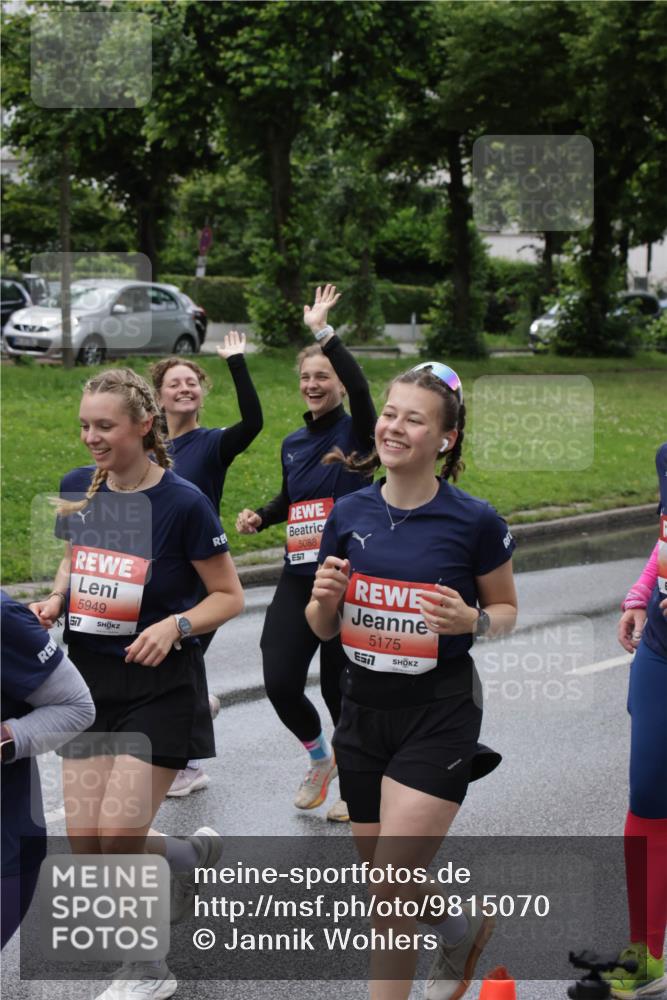 14.06.2026 - REWE Women's Run Jannik Wohlers http://msf.ph/oto/9815070 14.06.2026 10:42:52 Laufen 5949, 577, 5088, 7, 5175, 7 meine-sportfotos.de