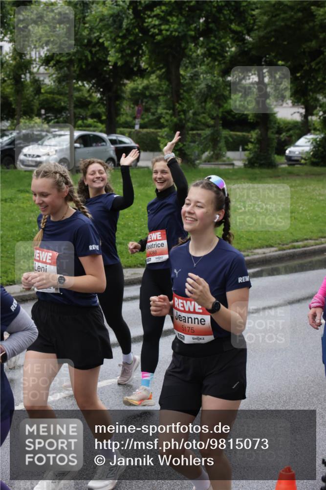 14.06.2026 - REWE Women's Run Jannik Wohlers http://msf.ph/oto/9815073 14.06.2026 10:42:52 Laufen 5088, 7, 5175, 657 meine-sportfotos.de