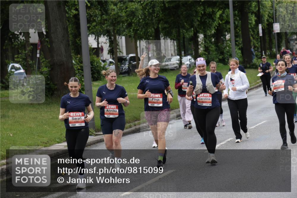 14.06.2026 - REWE Women's Run Jannik Wohlers http://msf.ph/oto/9815099 14.06.2026 10:42:59 Laufen 5383, 57, 5645, 5678 meine-sportfotos.de