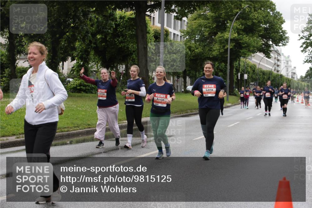 14.06.2026 - REWE Women's Run Jannik Wohlers http://msf.ph/oto/9815125 14.06.2026 10:43:08 Laufen 7 meine-sportfotos.de