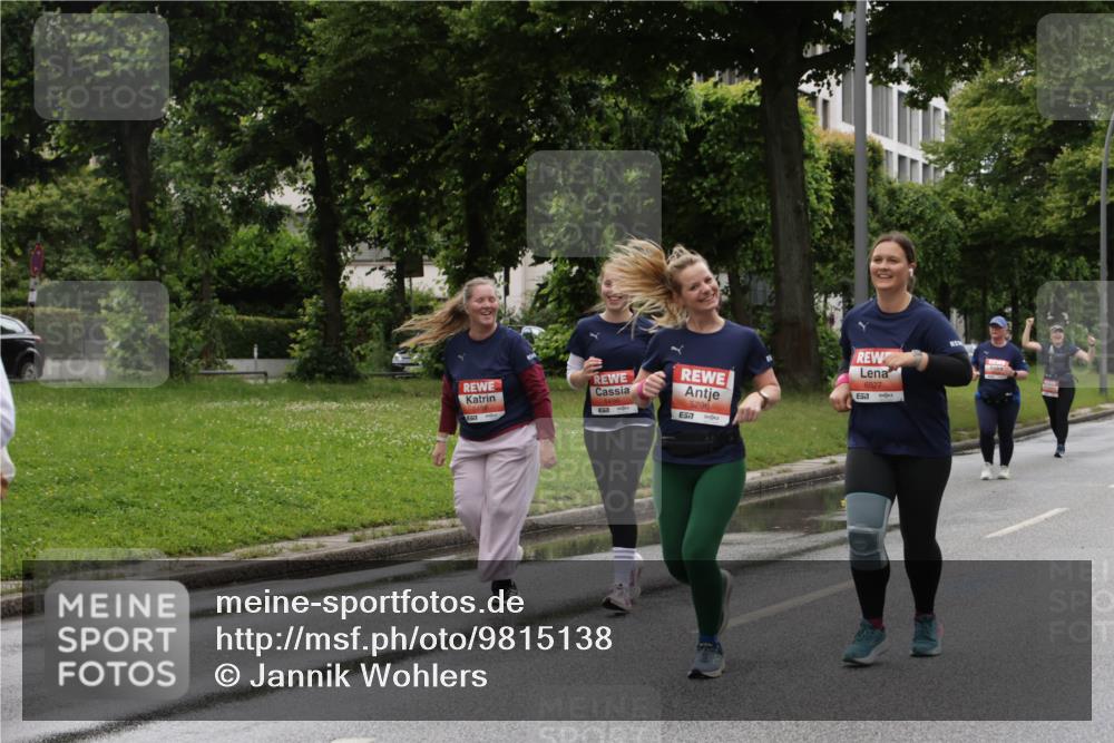 14.06.2026 - REWE Women's Run Jannik Wohlers http://msf.ph/oto/9815138 14.06.2026 10:43:09 Laufen 5296, 57, 6027, 7 meine-sportfotos.de