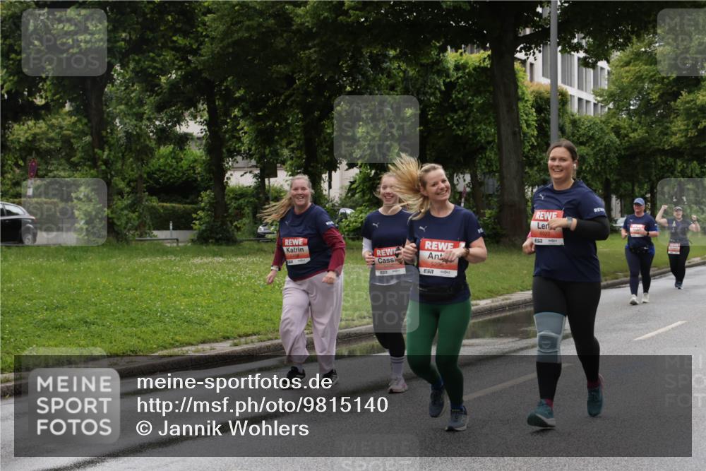 14.06.2026 - REWE Women's Run Jannik Wohlers http://msf.ph/oto/9815140 14.06.2026 10:43:09 Laufen 5296, 7, 6027 meine-sportfotos.de
