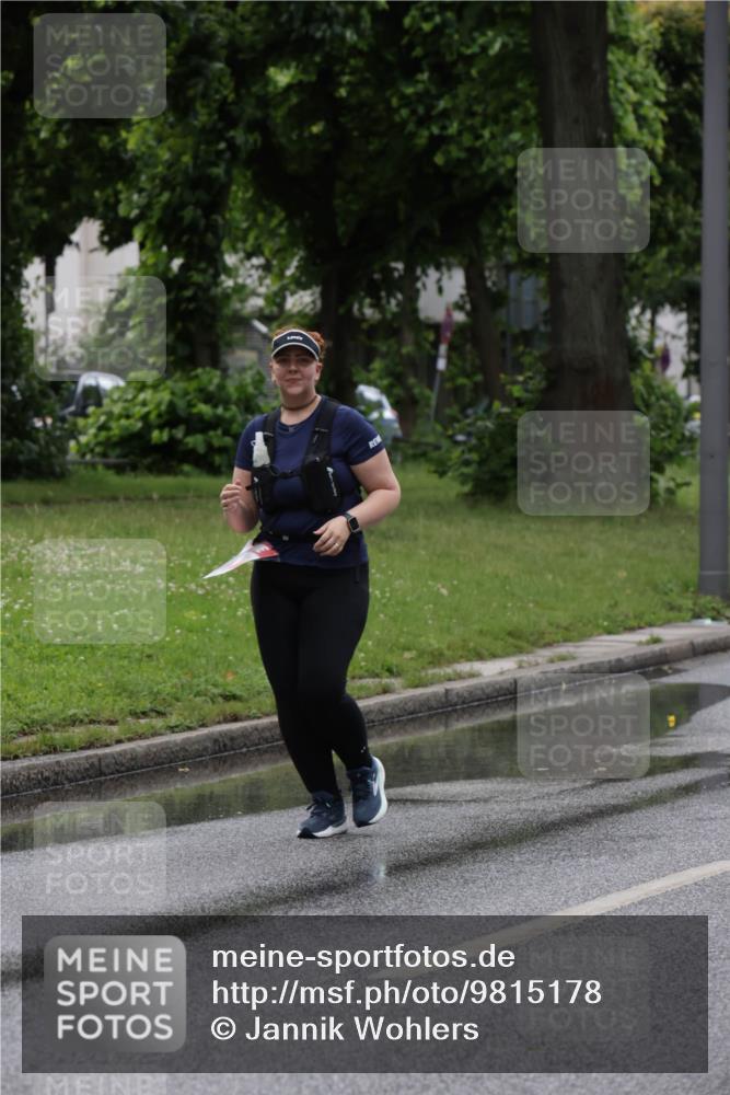 14.06.2026 - REWE Women's Run Jannik Wohlers http://msf.ph/oto/9815178 14.06.2026 10:43:17 Laufen  meine-sportfotos.de