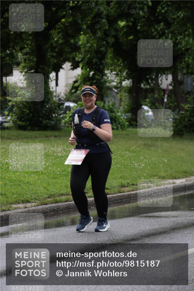 14.06.2026 - REWE Women's Run Jannik Wohlers http://msf.ph/oto/9815187 14.06.2026 10:43:17 Laufen 24033 meine-sportfotos.de