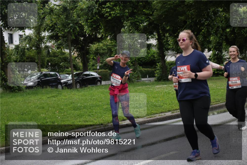 14.06.2026 - REWE Women's Run Jannik Wohlers http://msf.ph/oto/9815221 14.06.2026 10:43:27 Laufen 10718, 657, 5711, 657 meine-sportfotos.de