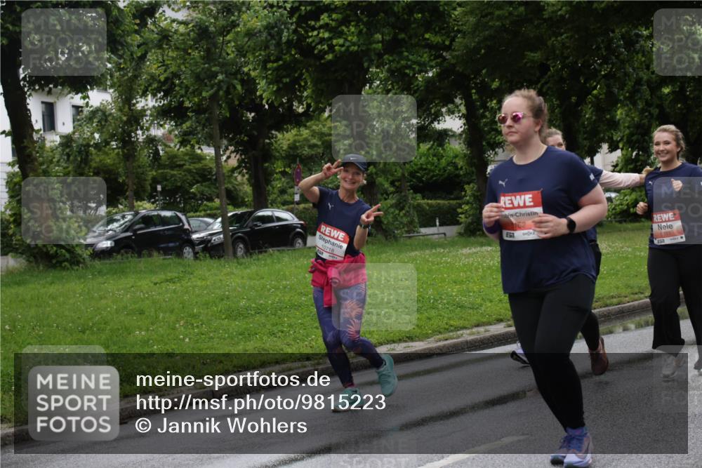 14.06.2026 - REWE Women's Run Jannik Wohlers http://msf.ph/oto/9815223 14.06.2026 10:43:27 Laufen 10718, 3162, 5711, 657 meine-sportfotos.de