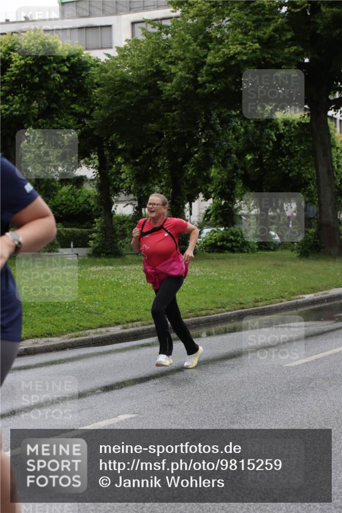 14.06.2026 - REWE Women's Run Jannik Wohlers http://msf.ph/oto/9815259 14.06.2026 10:43:33 Laufen  meine-sportfotos.de