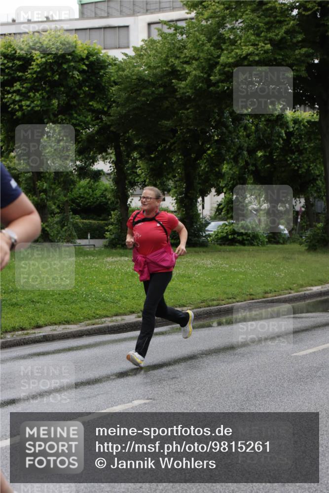 14.06.2026 - REWE Women's Run Jannik Wohlers http://msf.ph/oto/9815261 14.06.2026 10:43:33 Laufen  meine-sportfotos.de