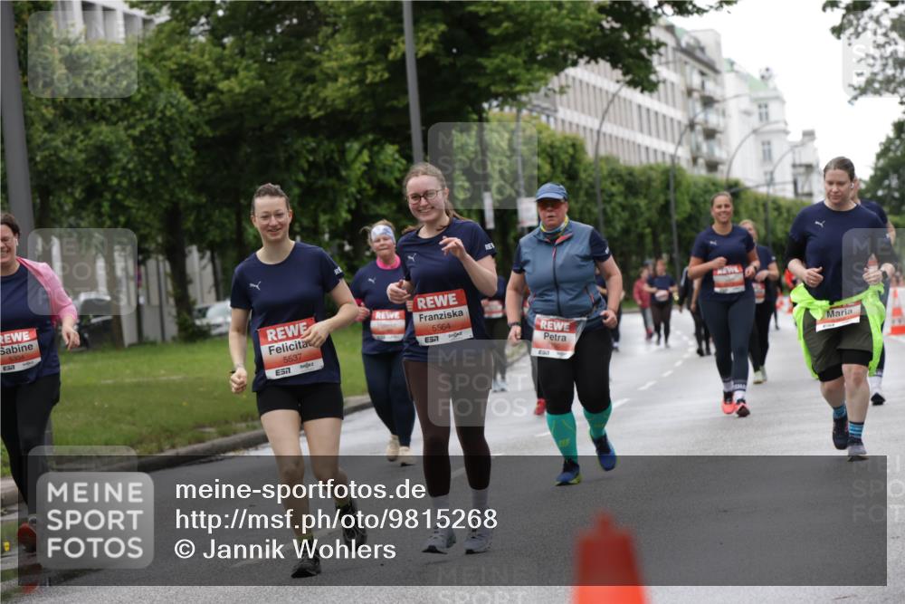 14.06.2026 - REWE Women's Run Jannik Wohlers http://msf.ph/oto/9815268 14.06.2026 10:43:36 Laufen 5304, 5537, 5564, 57, 6 meine-sportfotos.de