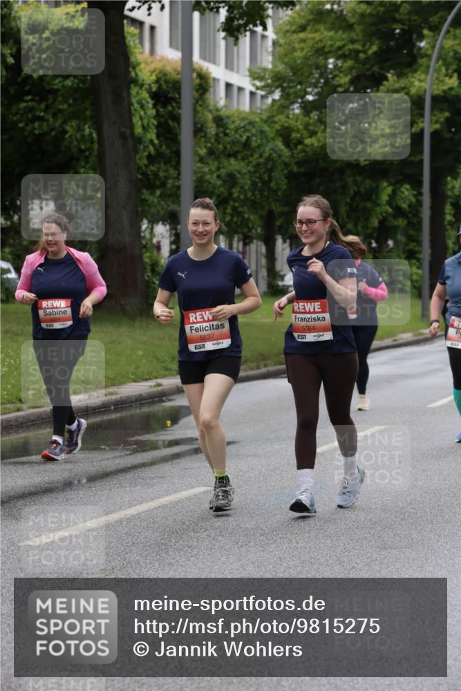 14.06.2026 - REWE Women's Run Jannik Wohlers http://msf.ph/oto/9815275 14.06.2026 10:43:38 Laufen 5537, 57, 5564, 657 meine-sportfotos.de