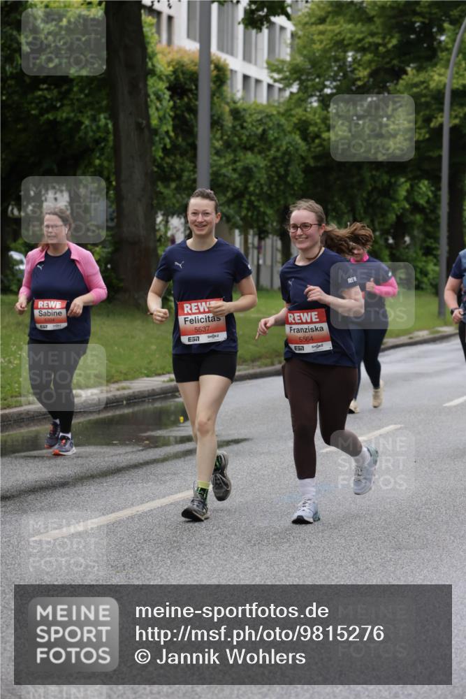 14.06.2026 - REWE Women's Run Jannik Wohlers http://msf.ph/oto/9815276 14.06.2026 10:43:38 Laufen 5537, 7, 5564, 7 meine-sportfotos.de