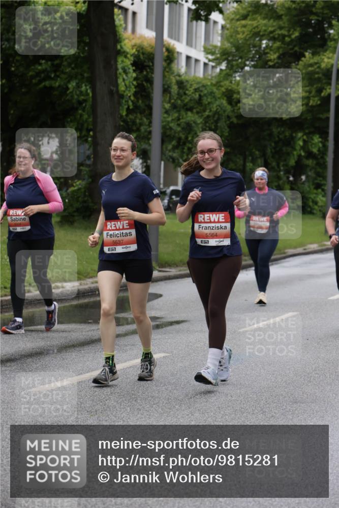 14.06.2026 - REWE Women's Run Jannik Wohlers http://msf.ph/oto/9815281 14.06.2026 10:43:38 Laufen 5537, 5564, 7 meine-sportfotos.de