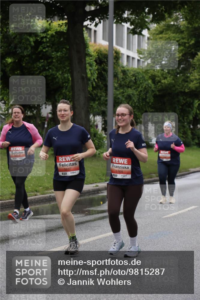14.06.2026 - REWE Women's Run Jannik Wohlers http://msf.ph/oto/9815287 14.06.2026 10:43:39 Laufen 5537, 5564, 7 meine-sportfotos.de