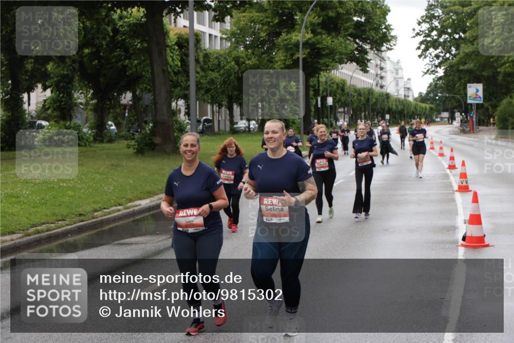 14.06.2026 - REWE Women's Run Jannik Wohlers http://msf.ph/oto/9815302 14.06.2026 10:43:46 Laufen 6071, 5220 meine-sportfotos.de