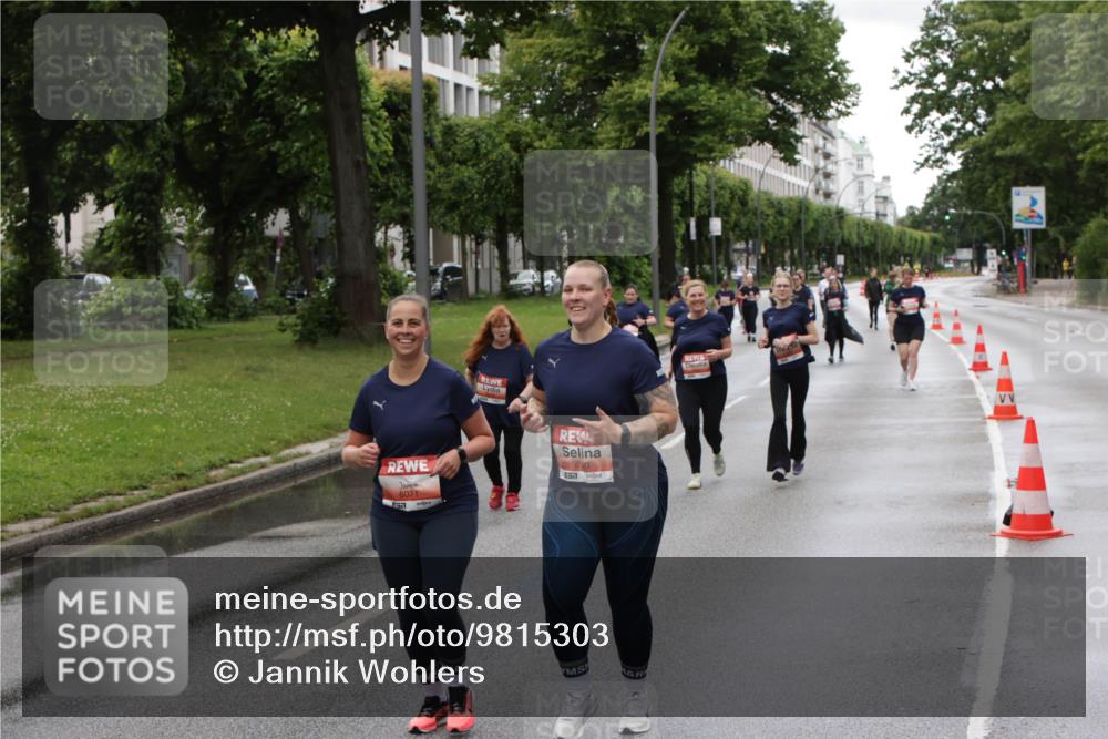 14.06.2026 - REWE Women's Run Jannik Wohlers http://msf.ph/oto/9815303 14.06.2026 10:43:46 Laufen 6071, 5220 meine-sportfotos.de