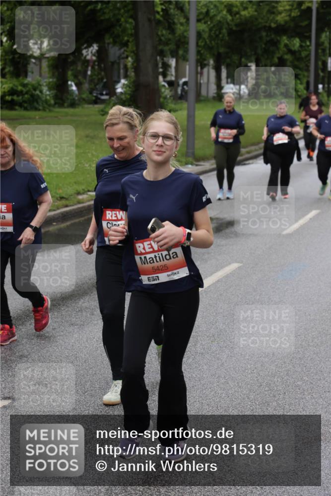 14.06.2026 - REWE Women's Run Jannik Wohlers http://msf.ph/oto/9815319 14.06.2026 10:43:50 Laufen 5425 meine-sportfotos.de
