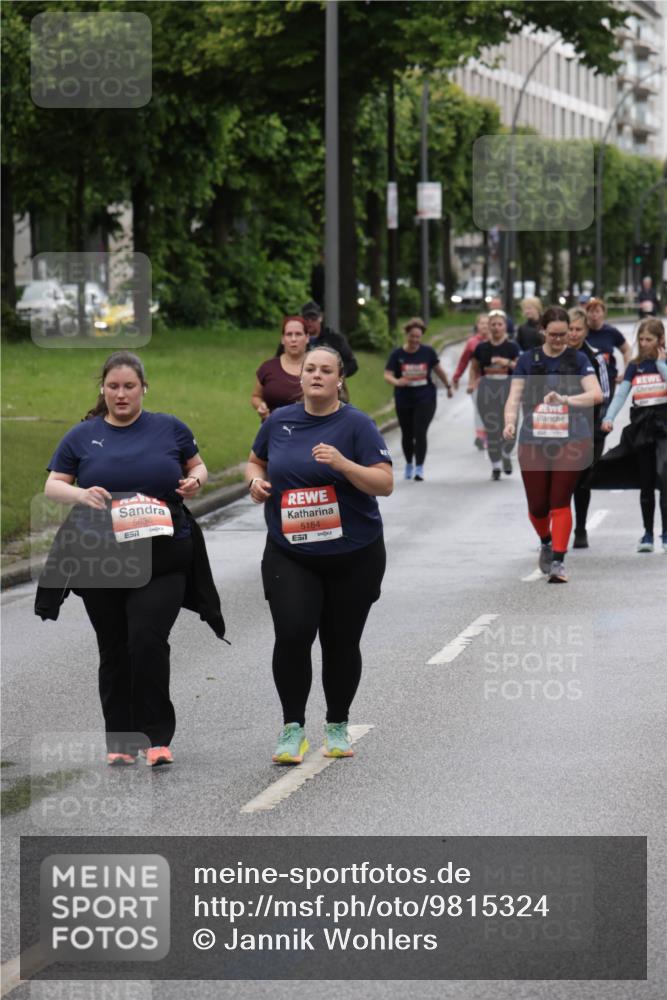 14.06.2026 - REWE Women's Run Jannik Wohlers http://msf.ph/oto/9815324 14.06.2026 10:43:52 Laufen 5636, 57, 5184, 657 meine-sportfotos.de