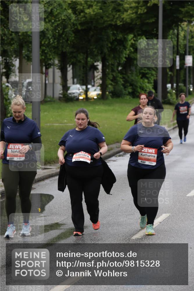 14.06.2026 - REWE Women's Run Jannik Wohlers http://msf.ph/oto/9815328 14.06.2026 10:43:53 Laufen 5269, 5636, 5184, 7 meine-sportfotos.de