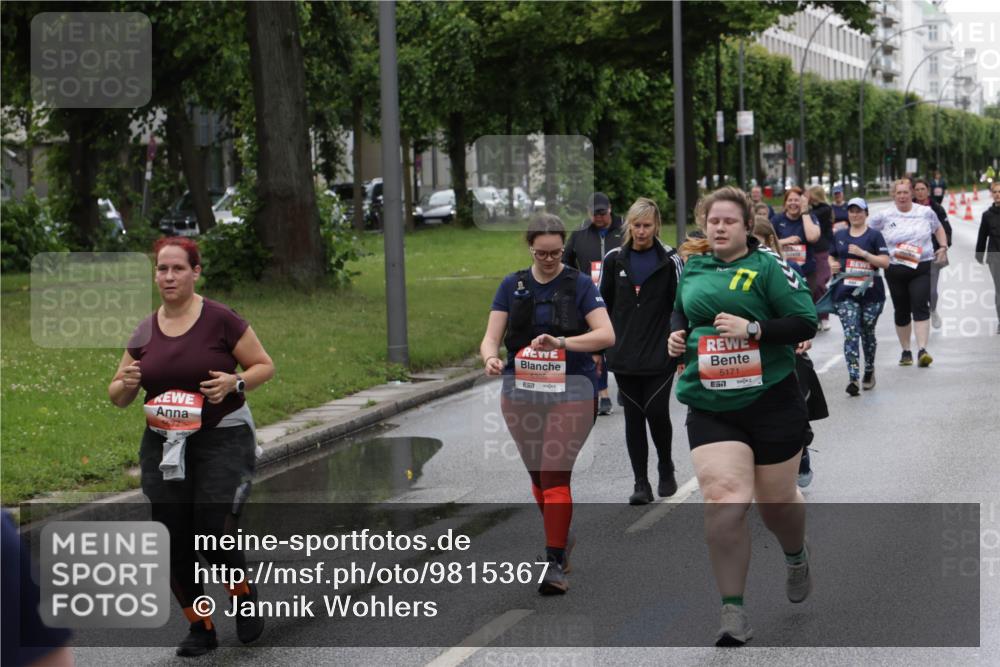 14.06.2026 - REWE Women's Run Jannik Wohlers http://msf.ph/oto/9815367 14.06.2026 10:44:00 Laufen 5305, 51, 5171 meine-sportfotos.de