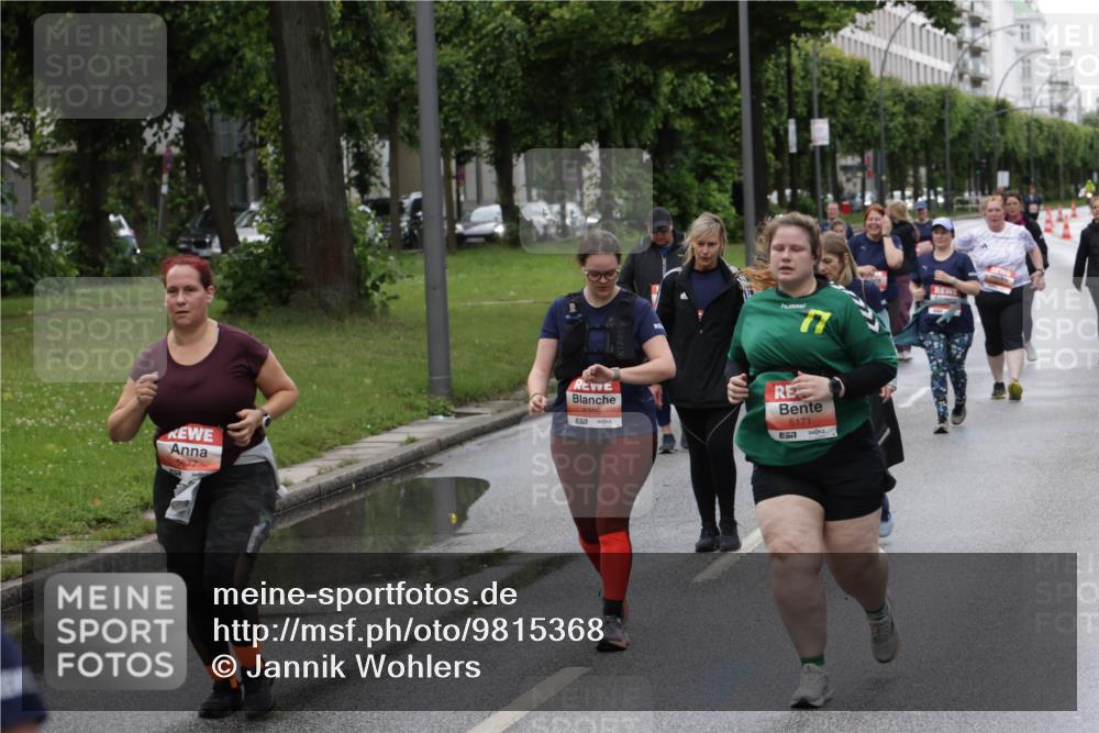 14.06.2026 - REWE Women's Run Jannik Wohlers http://msf.ph/oto/9815368 14.06.2026 10:44:00 Laufen 5677, 5305, 7, 77, 5171, 57 meine-sportfotos.de