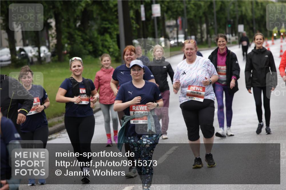 14.06.2026 - REWE Women's Run Jannik Wohlers http://msf.ph/oto/9815373 14.06.2026 10:44:05 Laufen 5628, 706 meine-sportfotos.de