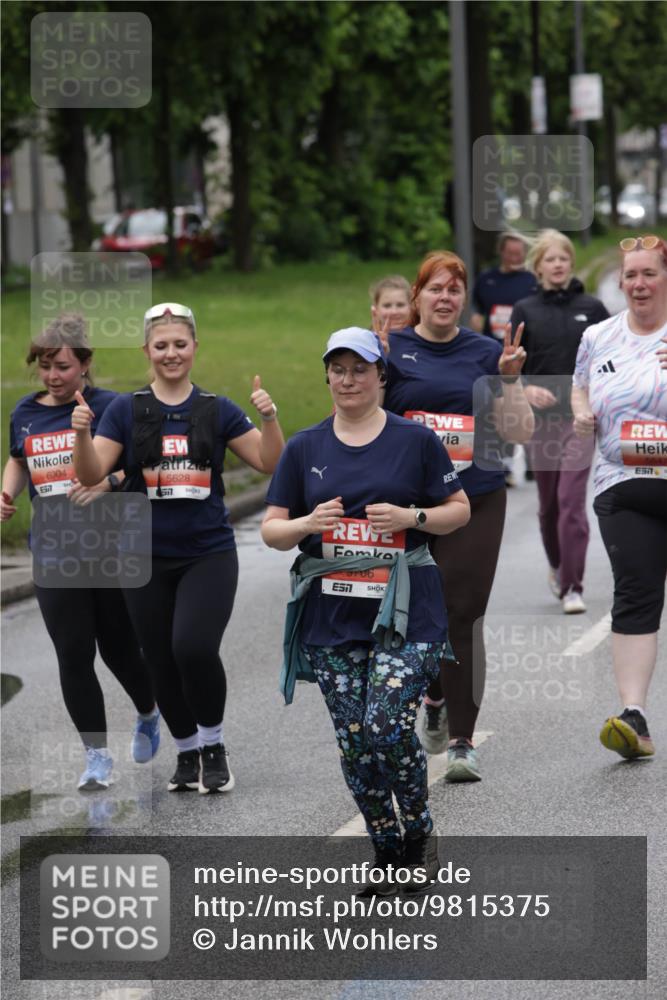 14.06.2026 - REWE Women's Run Jannik Wohlers http://msf.ph/oto/9815375 14.06.2026 10:44:06 Laufen 6004, 517, 5628, 5706, 7 meine-sportfotos.de