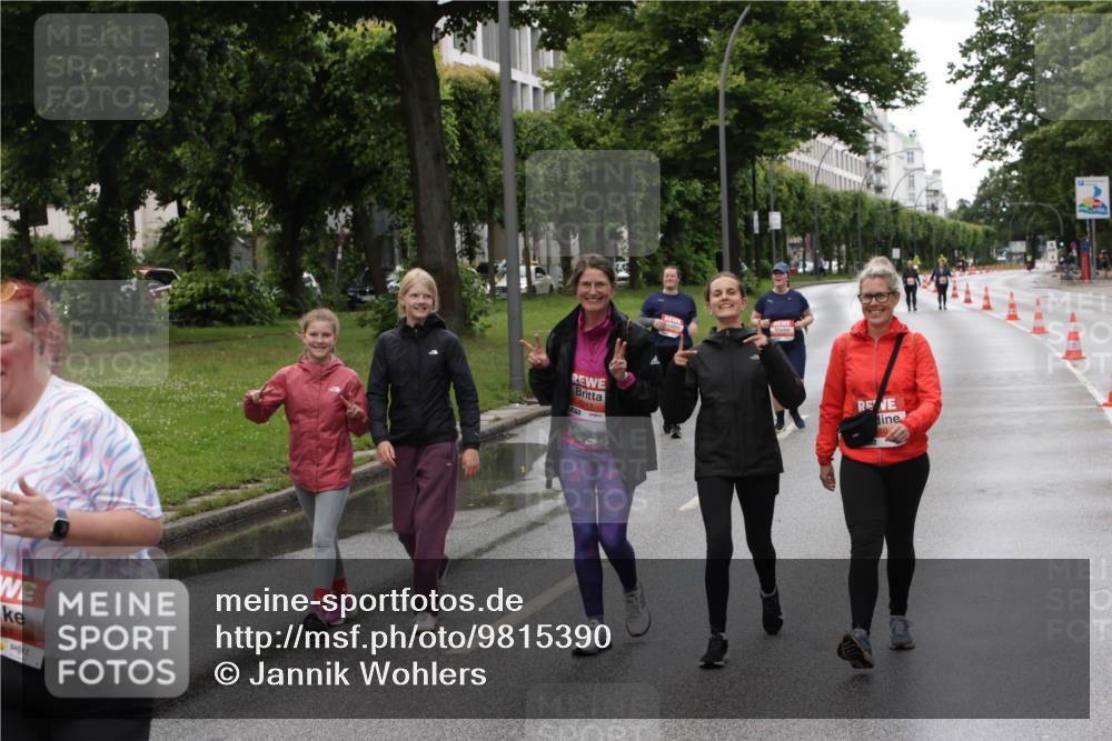 14.06.2026 - REWE Women's Run Jannik Wohlers http://msf.ph/oto/9815390 14.06.2026 10:44:14 Laufen  meine-sportfotos.de