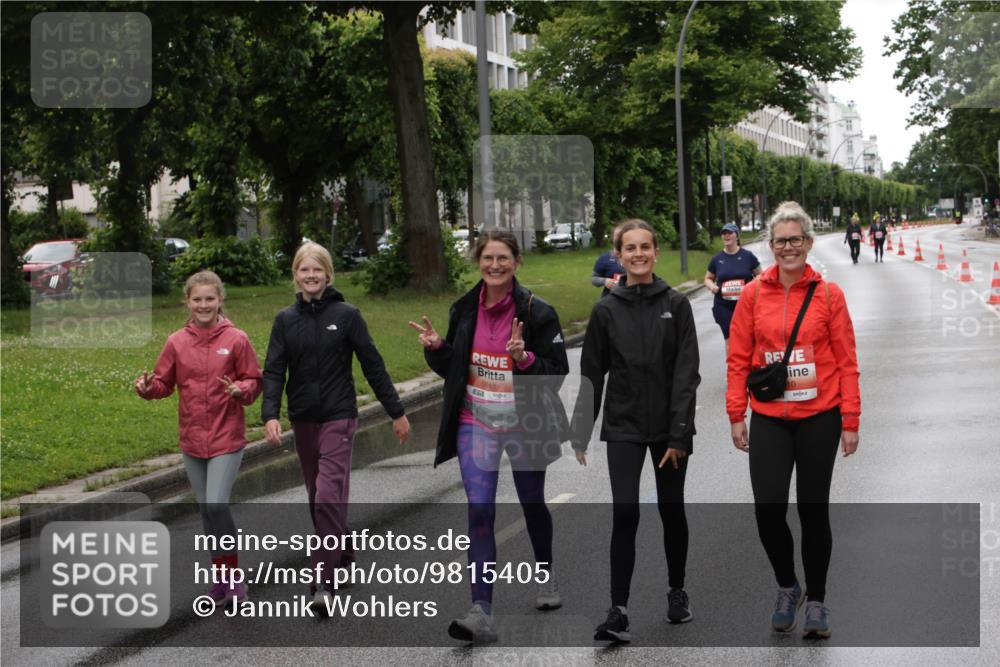 14.06.2026 - REWE Women's Run Jannik Wohlers http://msf.ph/oto/9815405 14.06.2026 10:44:14 Laufen 5011, 10 meine-sportfotos.de