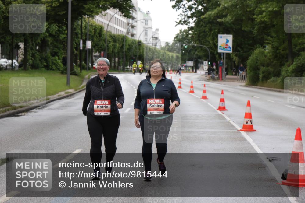 14.06.2026 - REWE Women's Run Jannik Wohlers http://msf.ph/oto/9815444 14.06.2026 10:44:47 Laufen 5479, 57, 5997, 57 meine-sportfotos.de