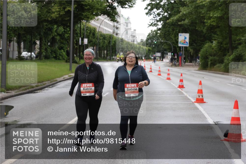14.06.2026 - REWE Women's Run Jannik Wohlers http://msf.ph/oto/9815448 14.06.2026 10:44:48 Laufen 5479, 57, 5997, 57 meine-sportfotos.de