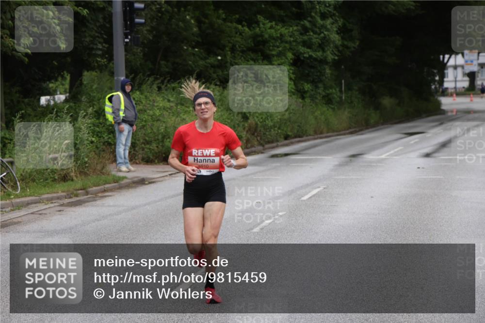 14.06.2026 - REWE Women's Run Jannik Wohlers http://msf.ph/oto/9815459 14.06.2026 10:46:19 Laufen 5910 meine-sportfotos.de