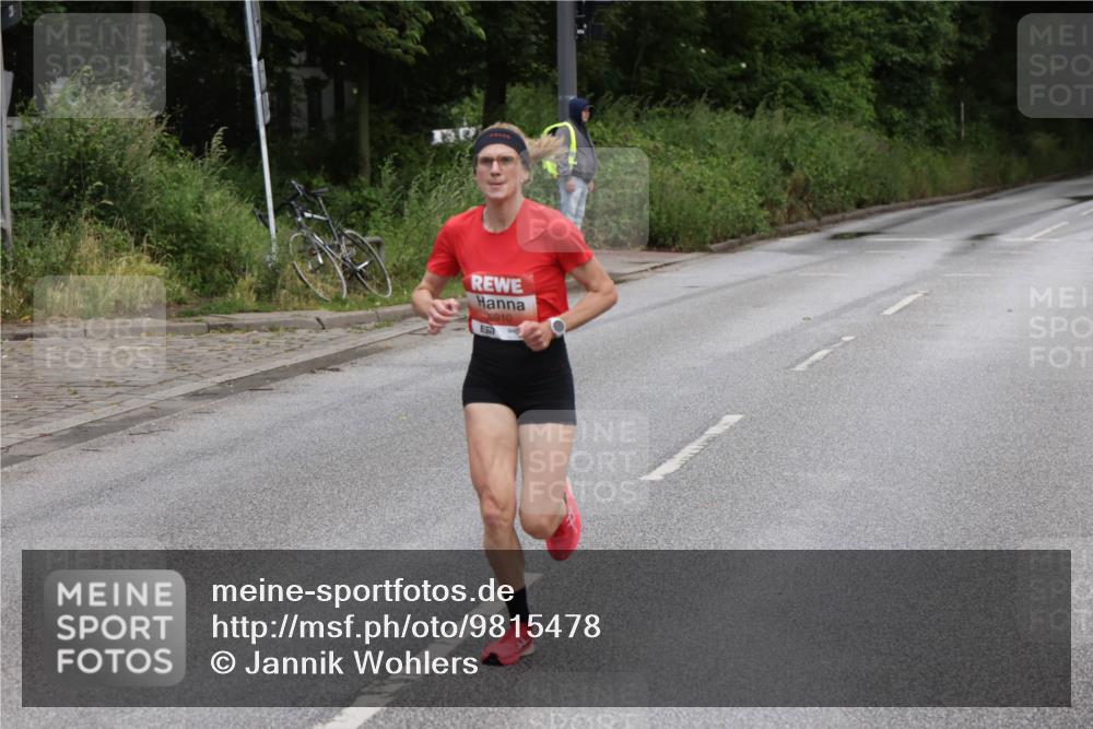 14.06.2026 - REWE Women's Run Jannik Wohlers http://msf.ph/oto/9815478 14.06.2026 10:46:19 Laufen 5910 meine-sportfotos.de