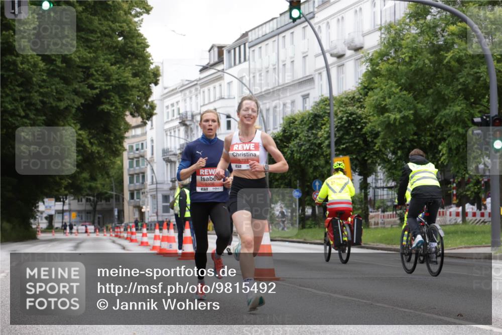 14.06.2026 - REWE Women's Run Jannik Wohlers http://msf.ph/oto/9815492 14.06.2026 10:46:43 Laufen 5906, 7, 5737, 7 meine-sportfotos.de