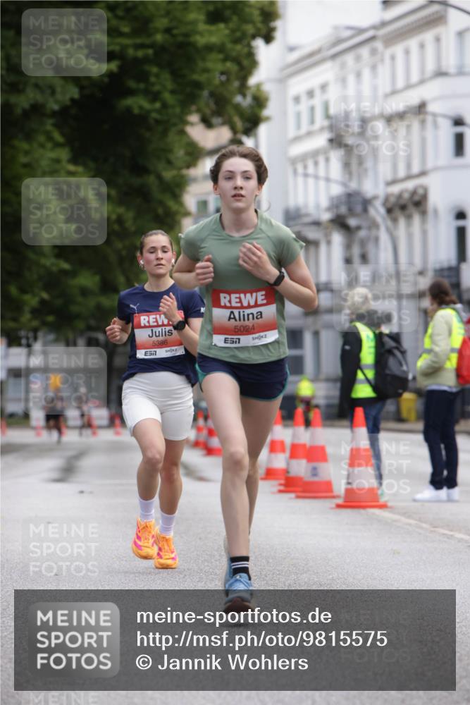 14.06.2026 - REWE Women's Run Jannik Wohlers http://msf.ph/oto/9815575 14.06.2026 10:47:48 Laufen 5386, 7, 5024, 7 meine-sportfotos.de
