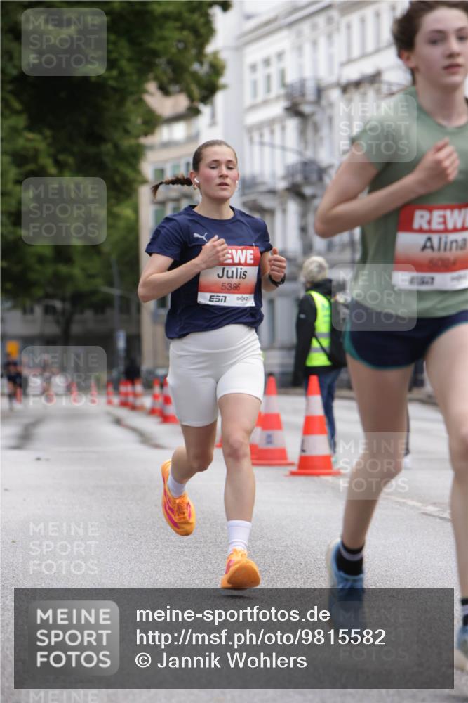 14.06.2026 - REWE Women's Run Jannik Wohlers http://msf.ph/oto/9815582 14.06.2026 10:47:49 Laufen 5386, 7, 6024, 837 meine-sportfotos.de