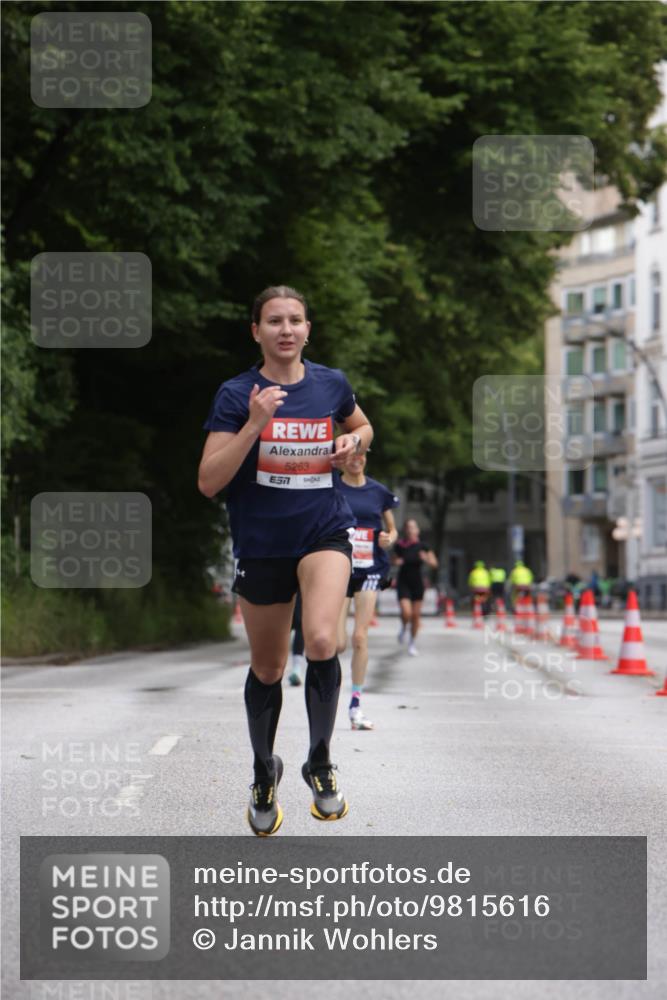 14.06.2026 - REWE Women's Run Jannik Wohlers http://msf.ph/oto/9815616 14.06.2026 10:48:10 Laufen 5263, 657 meine-sportfotos.de