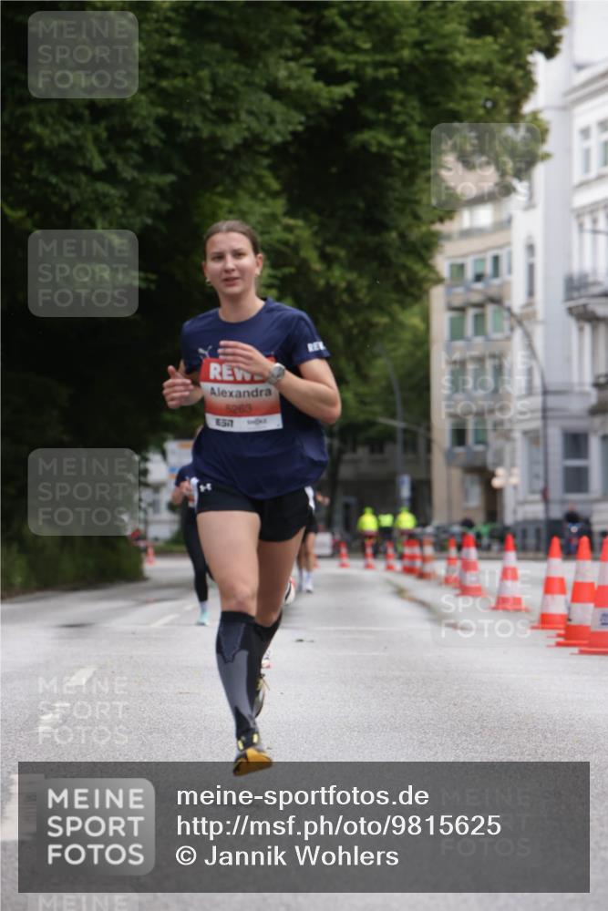 14.06.2026 - REWE Women's Run Jannik Wohlers http://msf.ph/oto/9815625 14.06.2026 10:48:10 Laufen 5263, 1511 meine-sportfotos.de