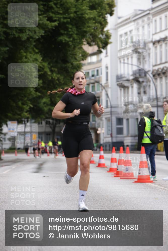14.06.2026 - REWE Women's Run Jannik Wohlers http://msf.ph/oto/9815680 14.06.2026 10:48:23 Laufen 711 meine-sportfotos.de