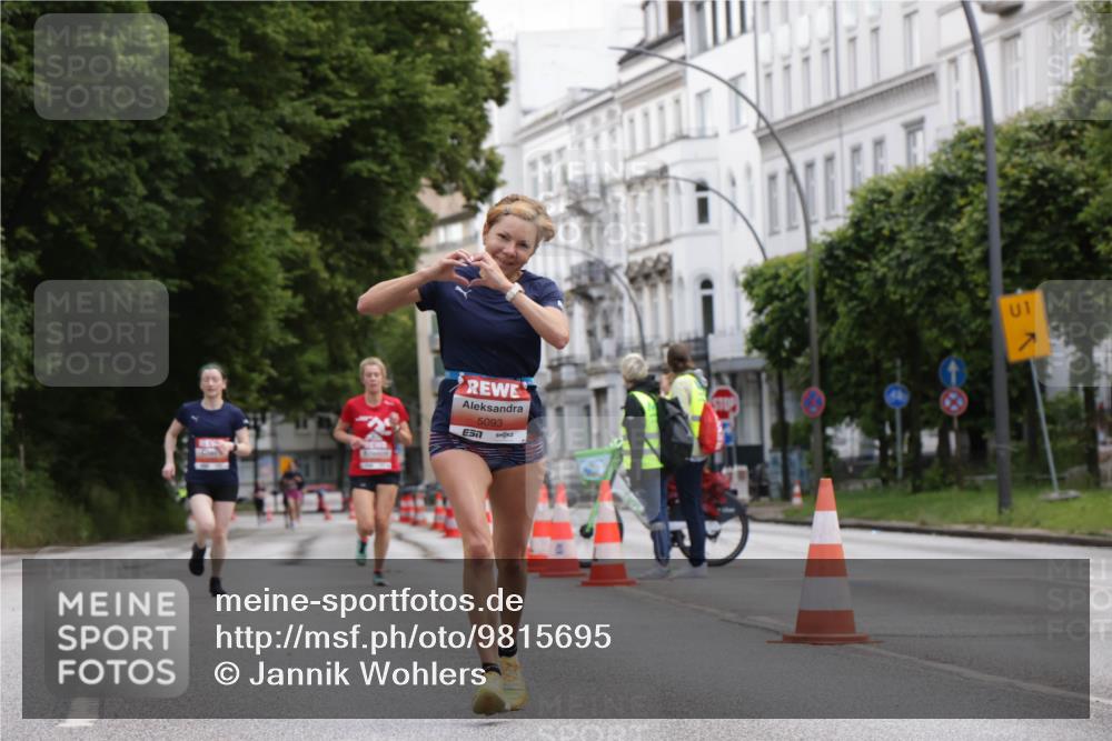 14.06.2026 - REWE Women's Run Jannik Wohlers http://msf.ph/oto/9815695 14.06.2026 10:48:47 Laufen 5093, 7, 1 meine-sportfotos.de