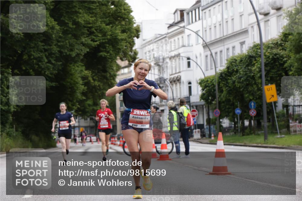 14.06.2026 - REWE Women's Run Jannik Wohlers http://msf.ph/oto/9815699 14.06.2026 10:48:47 Laufen 5093, 7, 1 meine-sportfotos.de