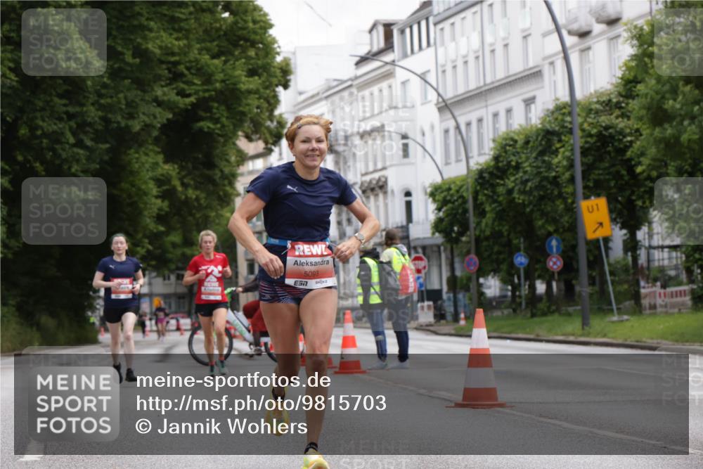 14.06.2026 - REWE Women's Run Jannik Wohlers http://msf.ph/oto/9815703 14.06.2026 10:48:47 Laufen 5093, 1 meine-sportfotos.de