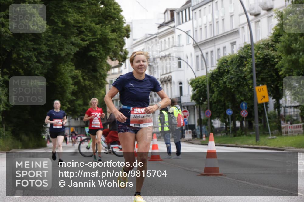 14.06.2026 - REWE Women's Run Jannik Wohlers http://msf.ph/oto/9815704 14.06.2026 10:48:47 Laufen 5093, 7, 1 meine-sportfotos.de