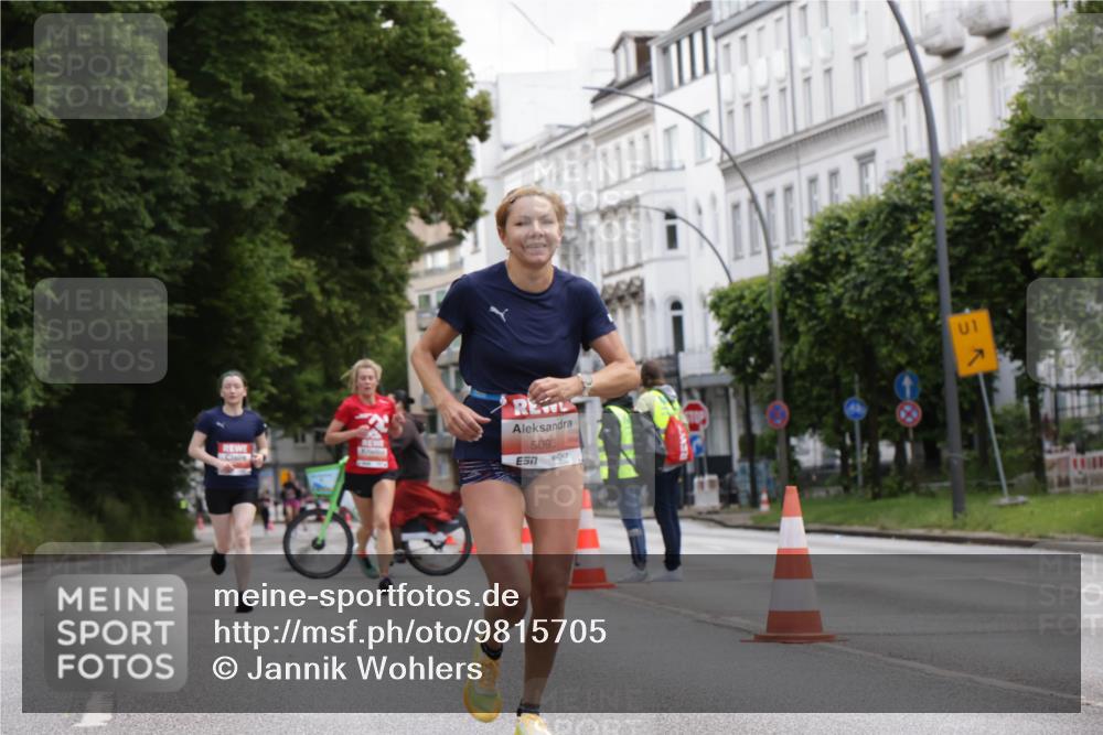 14.06.2026 - REWE Women's Run Jannik Wohlers http://msf.ph/oto/9815705 14.06.2026 10:48:47 Laufen 5093, 7, 1 meine-sportfotos.de