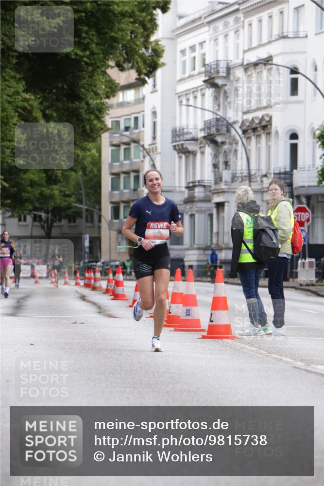 14.06.2026 - REWE Women's Run Jannik Wohlers http://msf.ph/oto/9815738 14.06.2026 10:48:55 Laufen 6051 meine-sportfotos.de
