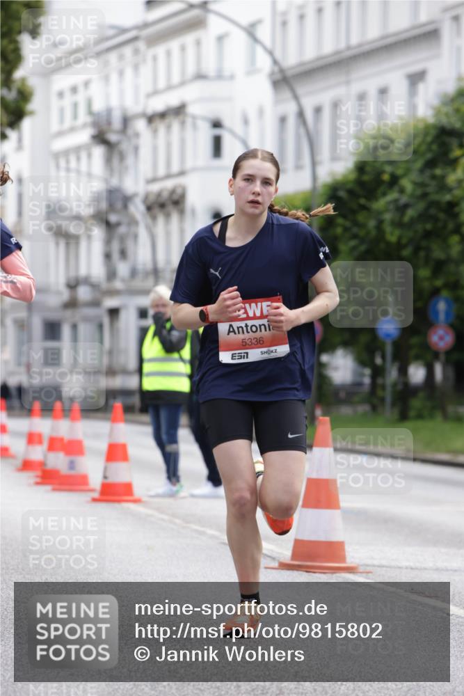 14.06.2026 - REWE Women's Run Jannik Wohlers http://msf.ph/oto/9815802 14.06.2026 10:49:22 Laufen 5336 meine-sportfotos.de