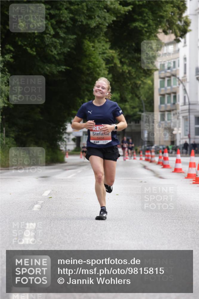 14.06.2026 - REWE Women's Run Jannik Wohlers http://msf.ph/oto/9815815 14.06.2026 10:49:25 Laufen 5458 meine-sportfotos.de